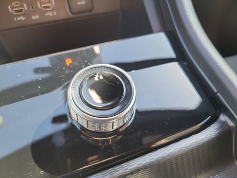 New 2025 Jeep Grand Cherokee Laredo image 23