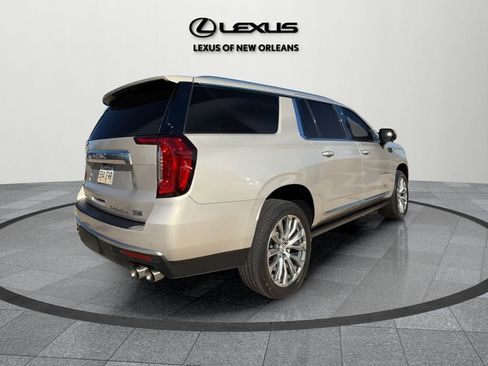 Used 2023 GMC Yukon XL Denali image 12