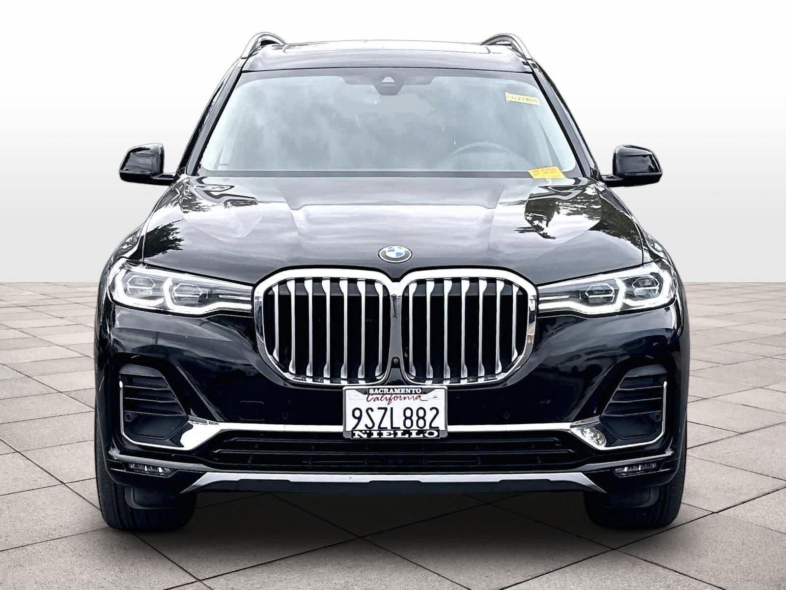 Used 2022 BMW X7 xDrive40i w/ Premium Package AWD/4WD image 2