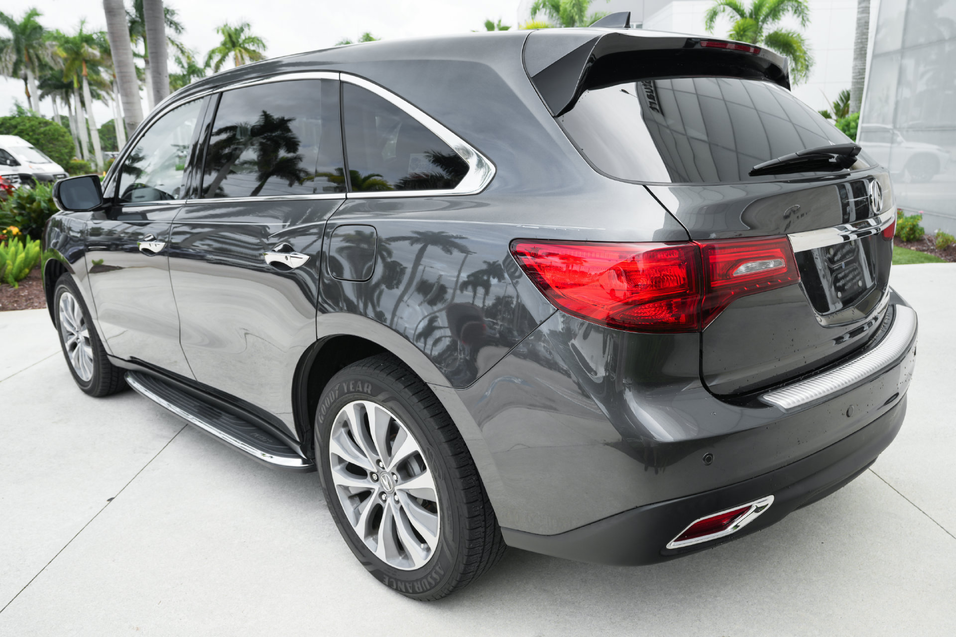 Used 2014 Acura MDX w/ Technology Package AWD/4WD image 18