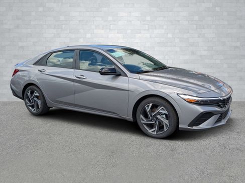 New 2025 Hyundai Elantra Sport image 1