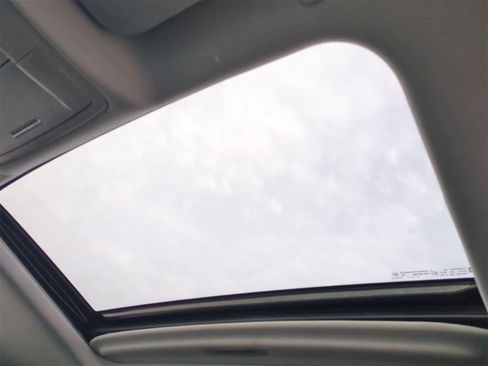 Used 2017 GMC Yukon SLT w/ Open Road Package image 20