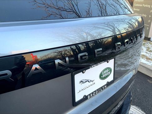 New 2025 Land Rover Range Rover SE image 15