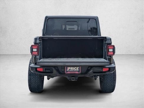 Used 2021 Jeep Gladiator Overland AWD/4WD image 6