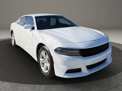 Used 2019 Dodge Charger SXT RWD image 1