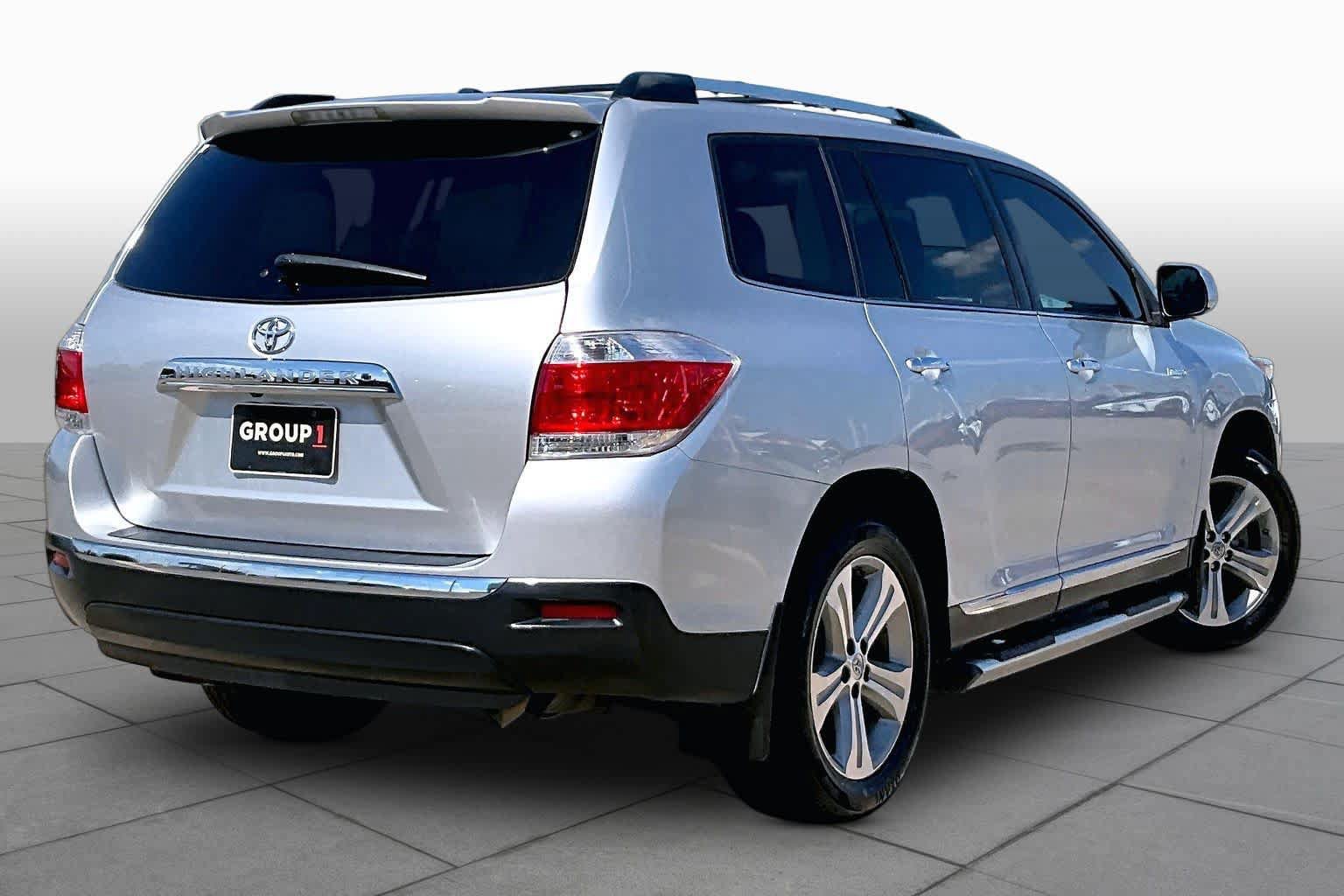 Used 2013 Toyota Highlander Limited FWD image 11
