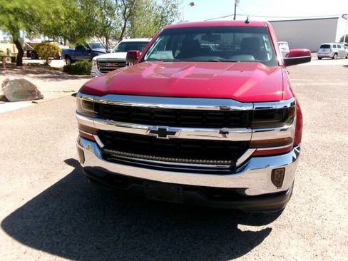 Used 2018 Chevrolet Silverado 1500 LT w/ All Star Edition AWD/4WD image 3
