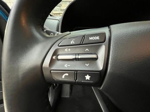 Used 2022 Hyundai Kona Limited AWD/4WD image 21