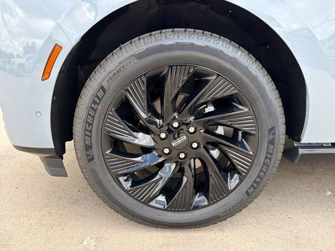 Used 2025 Lincoln Navigator Reserve w/ Jet Appearance Package AWD/4WD image 16