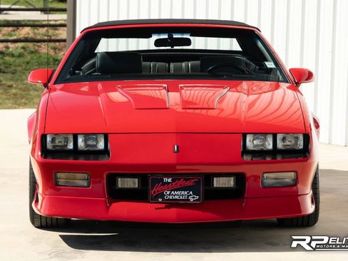 Used 1991 Chevrolet Camaro Z28 RWD image 4