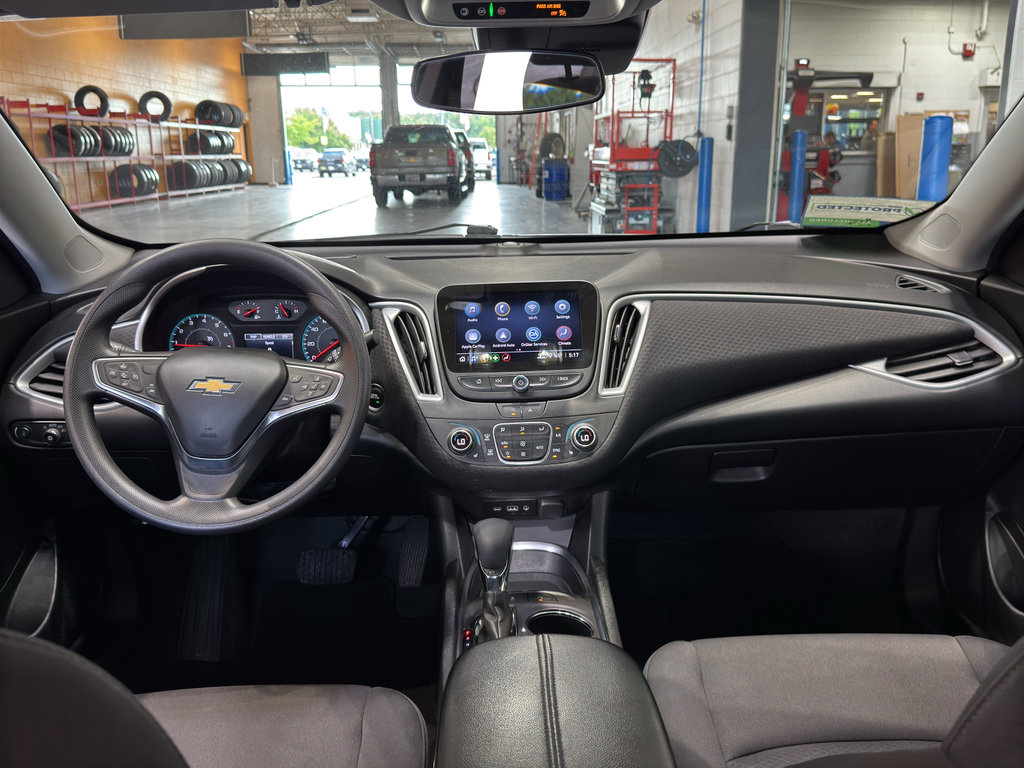 Used 2024 Chevrolet Malibu LT FWD image 8