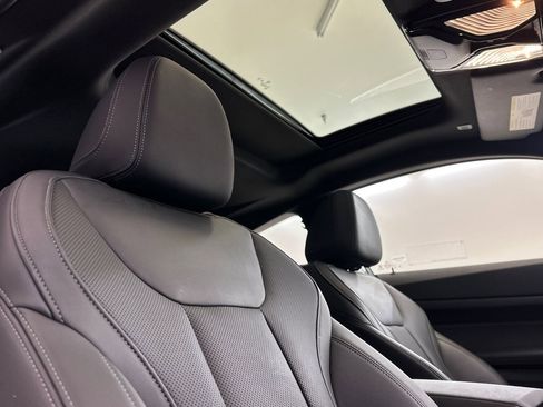 Used 2025 BMW 430i Coupe w/ Convenience Package image 24