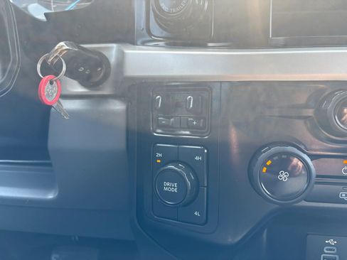 Used 2023 Ford F350 XL w/ 360-Degree Camera Package AWD/4WD image 37