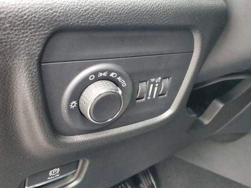 Certified 2024 Jeep Grand Cherokee L Laredo image 7