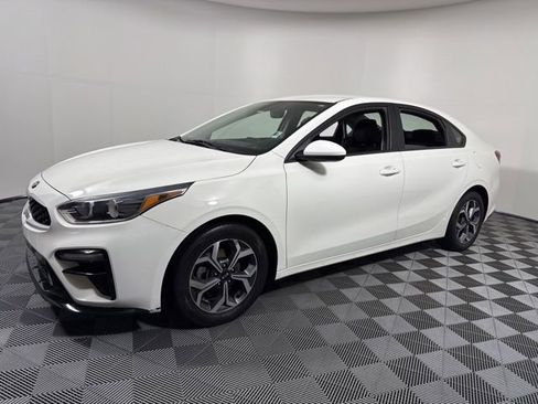 Used 2021 Kia Forte LXS image 12