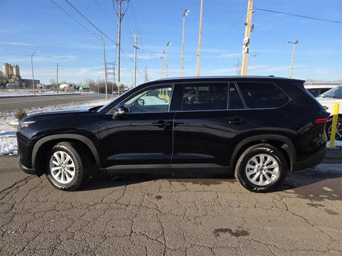 Used 2025 Toyota Grand Highlander FWD image 12