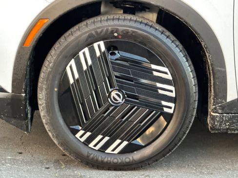 New 2026 Nissan Leaf image 25