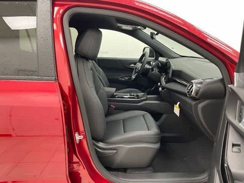 New 2026 Chevrolet Equinox LT w/ Convenience Package II AWD/4WD image 14