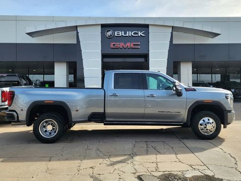 New 2026 GMC Sierra 3500 Denali w/ LPO, Black Badging Package image 2