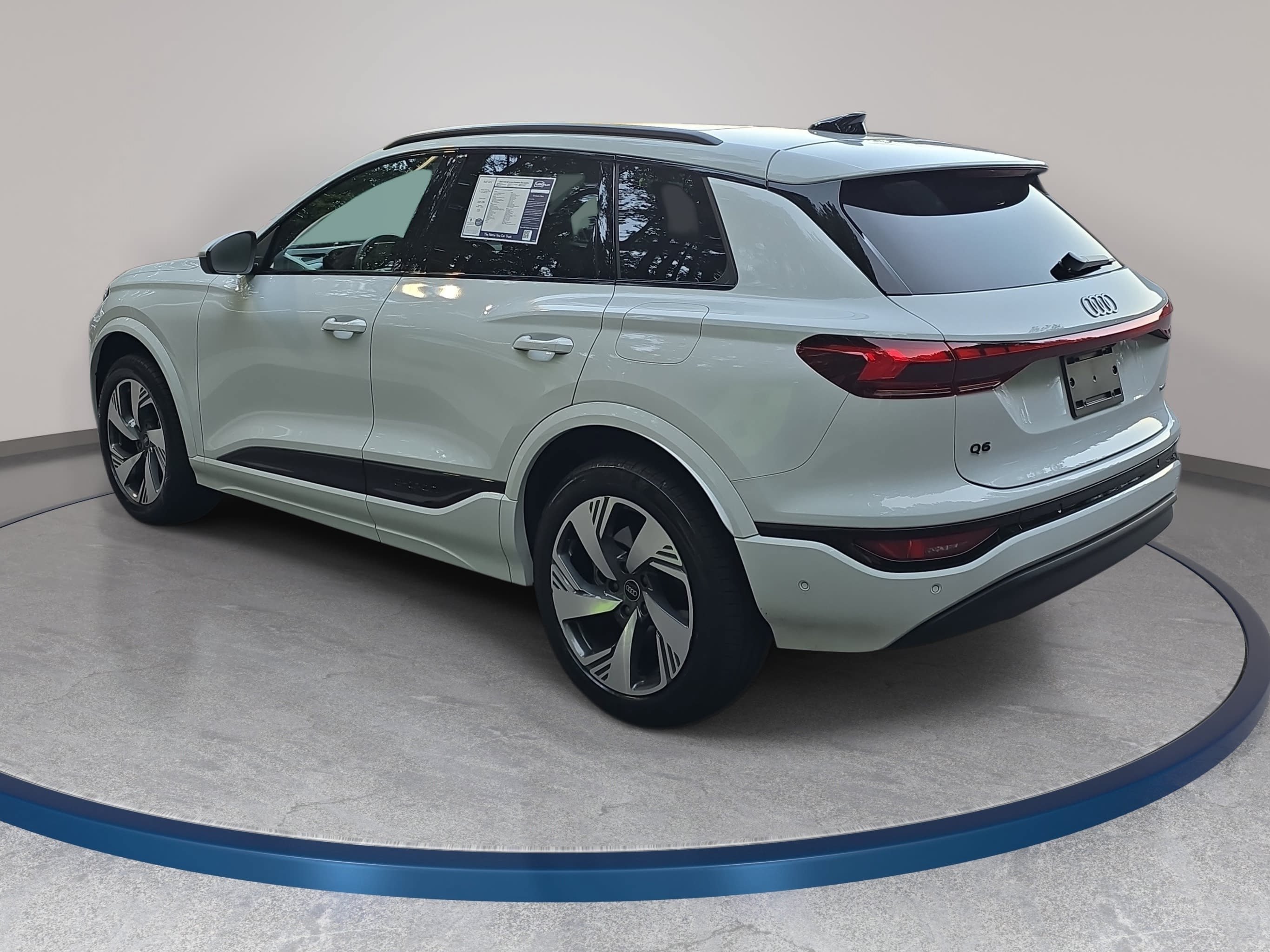 Used 2025 Audi Q6 e-tron Premium Plus w/ Premium Plus AWD/4WD image 7