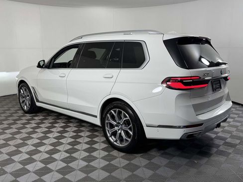 Used 2024 BMW X7 xDrive40i w/ Premium Package AWD/4WD image 8