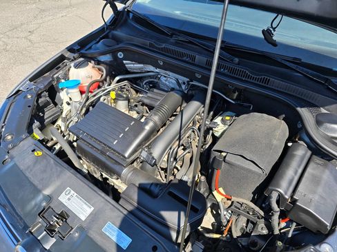 Used 2016 Volkswagen Jetta SE image 33