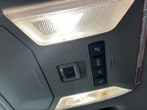 Used 2025 Toyota RAV4 LE AWD/4WD image 24