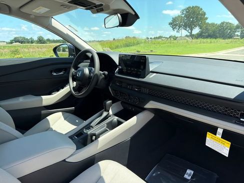 New 2026 Honda Accord SE image 15