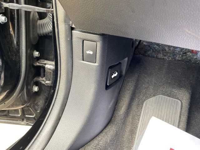 Used 2023 Honda Accord EX image 14