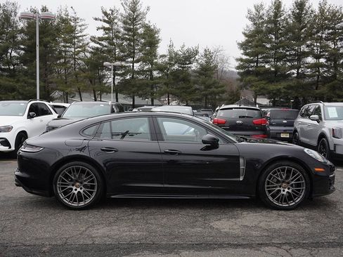 Used 2023 Porsche Panamera 4 Platinum Edition image 21