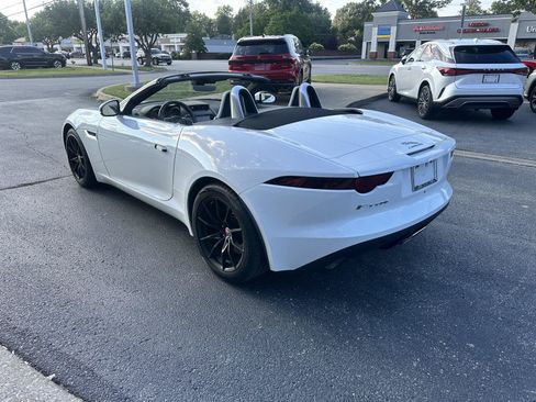 Used 2018 Jaguar F-TYPE Convertible RWD image 4