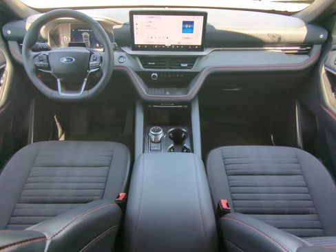 Certified 2025 Ford Explorer ST-Line w/ Premium Package image 13