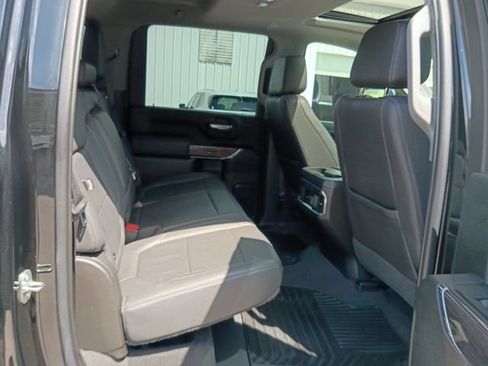 Used 2022 Chevrolet Silverado 2500 LTZ w/ LTZ Convenience Package AWD/4WD image 11