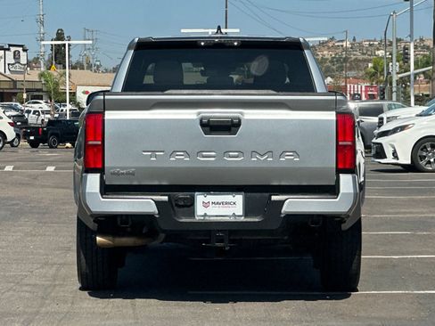 Used 2024 Toyota Tacoma SR5 AWD/4WD image 4