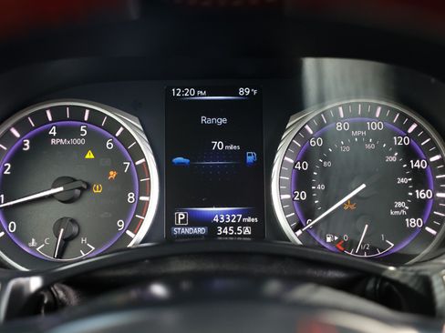 Used 2017 INFINITI Q60 3.0t w/ Premium Plus Package 3.0T RWD image 33