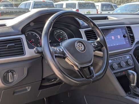 Used 2019 Volkswagen Atlas SE w/ Towing Package image 15