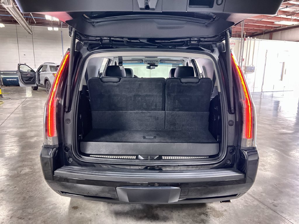 Used 2019 Cadillac Escalade Luxury RWD image 26