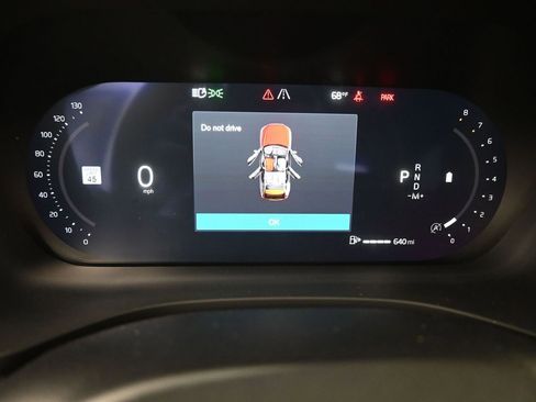 New 2026 Volvo XC60 B5 Plus w/ Protection Package Premier AWD/4WD image 20