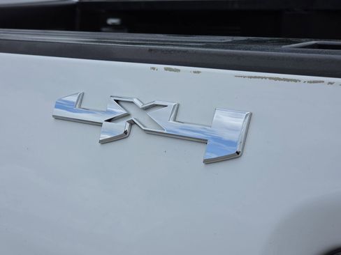Used 2021 GMC Sierra 2500 4x4 Crew Cab w/ Convenience Package image 9