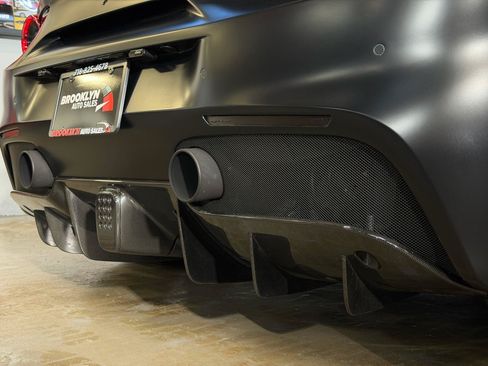 Used 2018 Ferrari 488 GTB RWD image 22