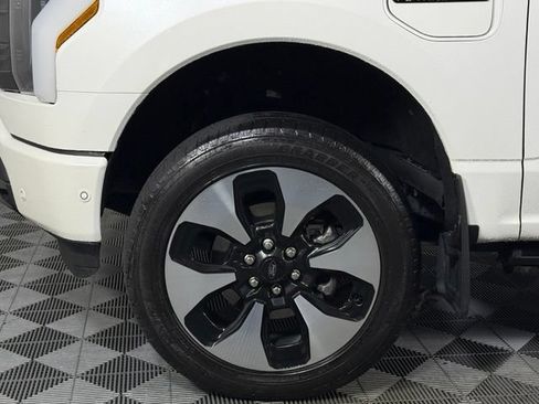 Used 2023 Ford F150 Lightning Platinum AWD/4WD image 13
