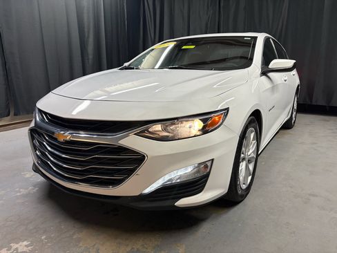 Used 2024 Chevrolet Malibu LT FWD image 1