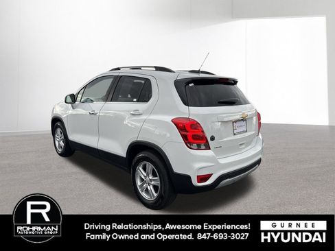 Used 2018 Chevrolet Trax LT w/ LT Convenience Package FWD image 6