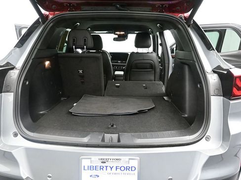 Used 2025 Chevrolet TrailBlazer RS w/ Convenience Package FWD image 11