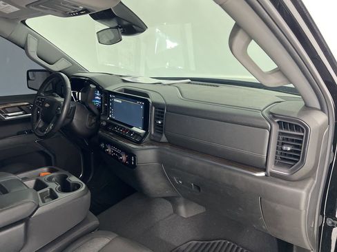 Used 2023 Chevrolet Silverado 1500 LT image 24