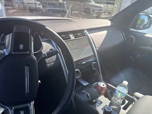 Certified 2023 Land Rover Discovery S R-Dynamic AWD/4WD image 16