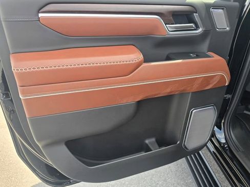 New 2026 GMC Sierra 2500 Denali Ultimate image 12