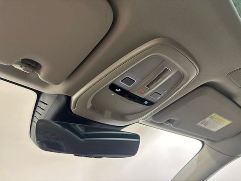 Certified 2026 Volvo XC60 B5 Plus AWD/4WD image 15