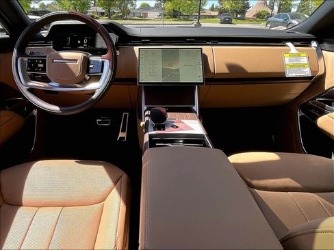 New 2026 Land Rover Range Rover SE AWD/4WD image 7