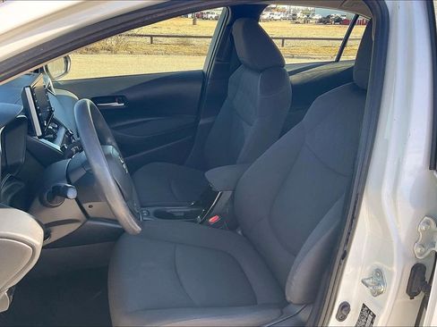 Used 2020 Toyota Corolla LE image 22